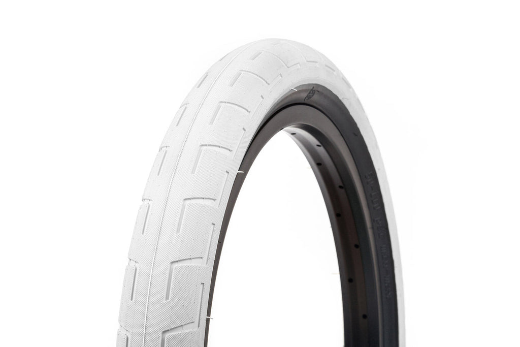 値下げ対応中 BSD Donnastreet Tire 2.4” BMX タイヤ BSD DONNASTREET TIRE - Alex Donnachie signature BMX tire