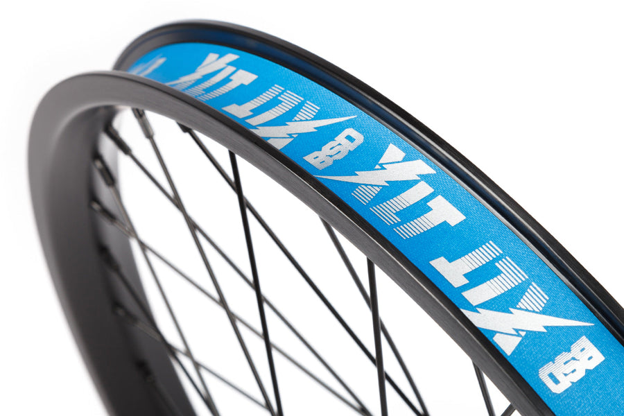 XLT REVOLUTION V1.5 (FEMALE AXLE) REAR WHEEL
